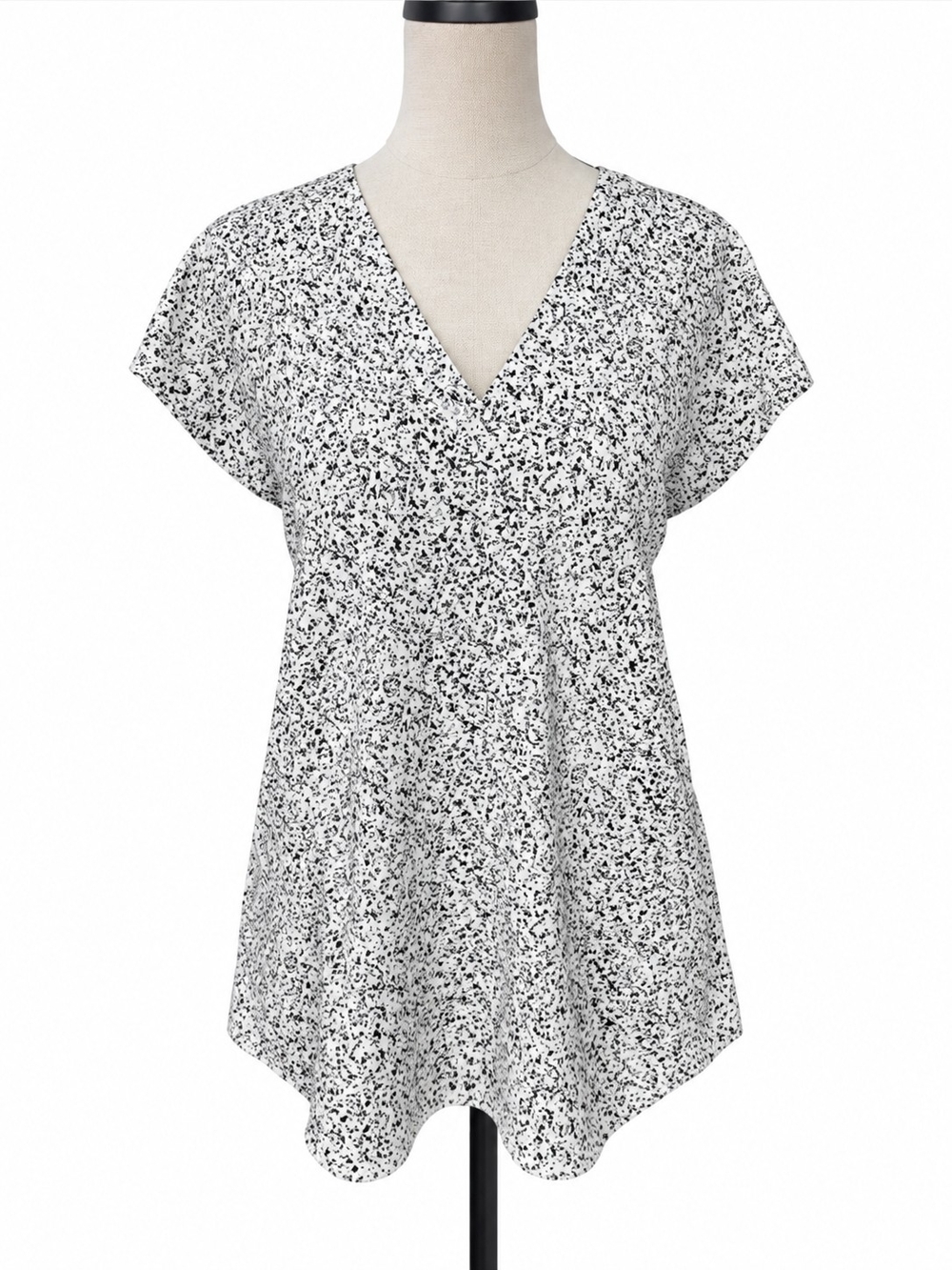 Hilary Radley Black & White Speckled V-Neck Cap Sleeve Tunic